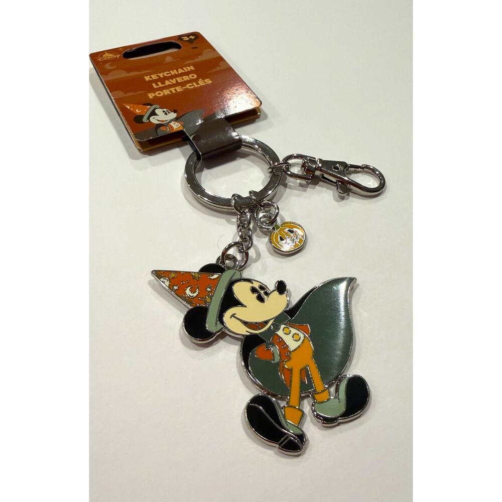 Disney Mickey 2025 Halloween Wizard Keychain Bag Charm NEW - Picture 2 of 3